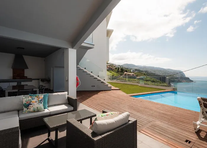 Sea View Mar Lindo Nr Ponta do Sol (Madeira)